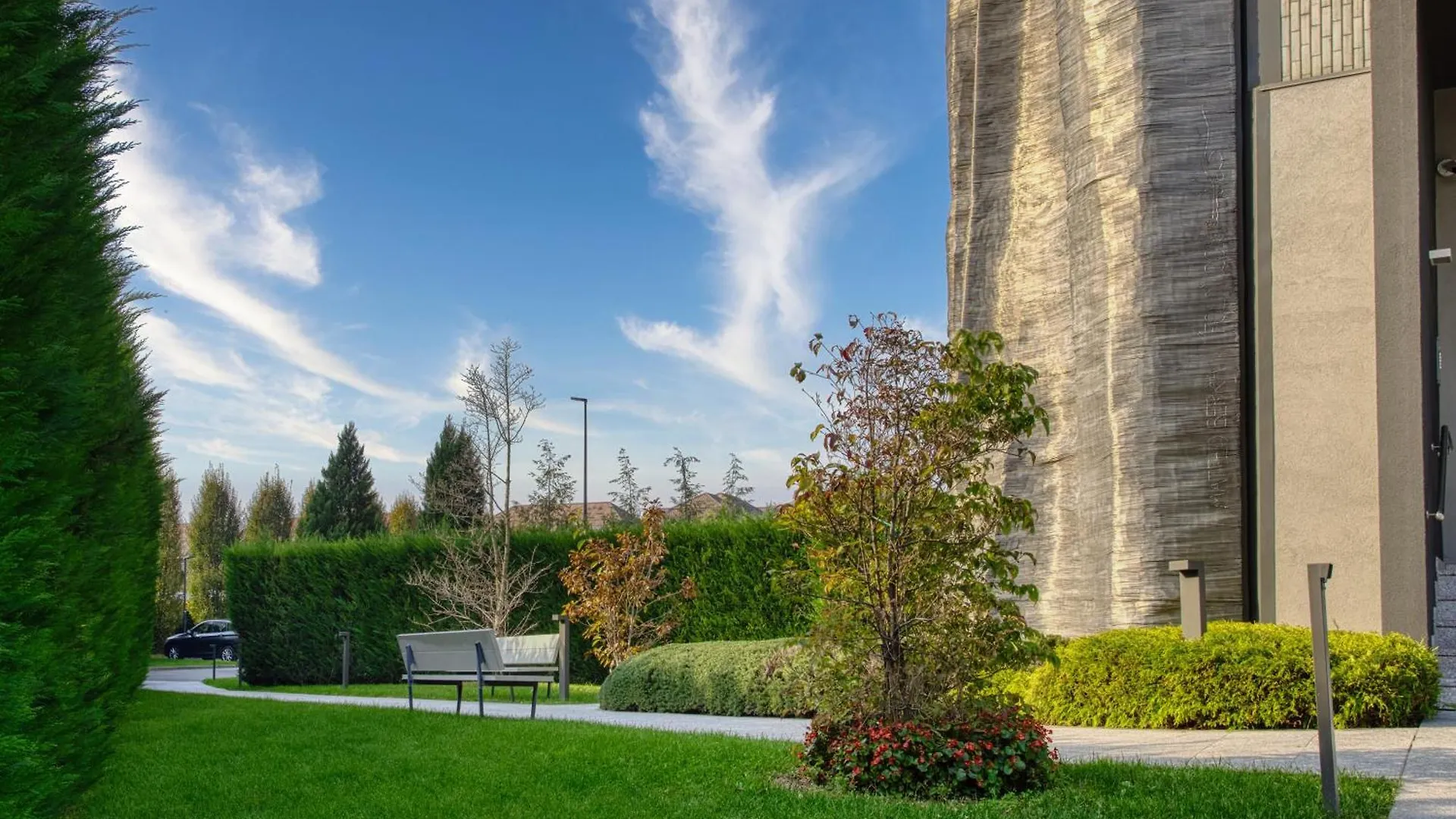 Art Building Palestra Inclusa E Parcheggio Milano
